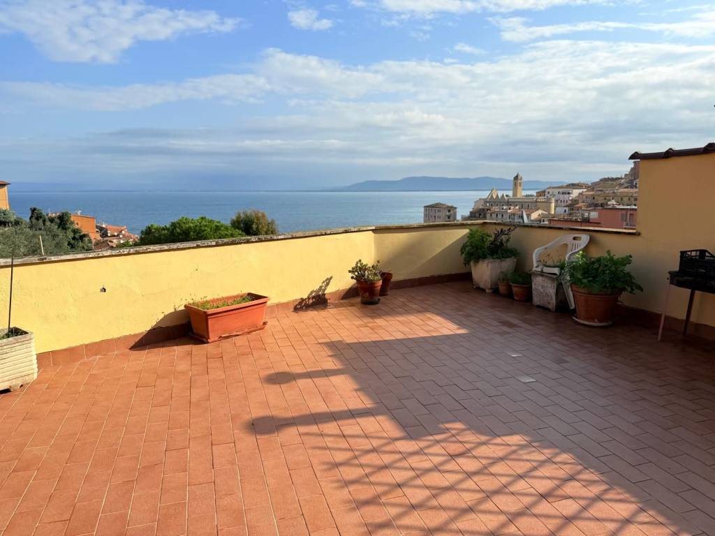 Appartamento a Monte argentario in Via Martiri d'Ungheria - Foto 2
