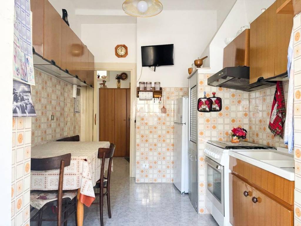Appartamento a Putignano in Via Generale Luigi Sabato, 9 - Foto 4