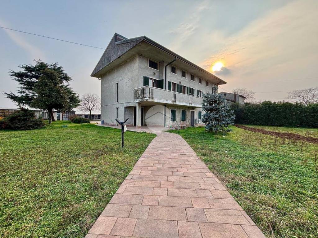 Villa a San giovanni lupatoto in Via Campagnini, 62 - Foto 2