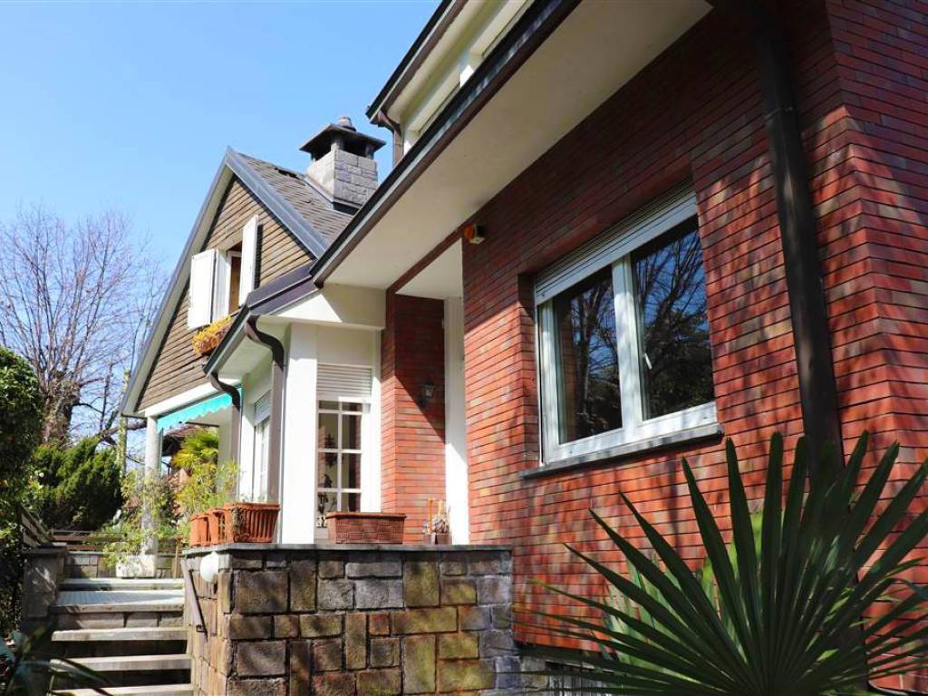 Villa a Stresa in Viale Virgilio, 44 - Foto 3