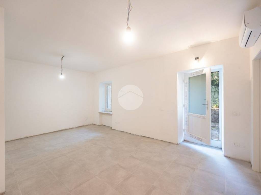 Appartamento a Affi in Via Casetta, 45 - Foto 2