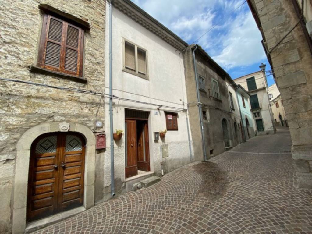 Casa indipendente a Agnone in Via Montebello, 18 - Foto 2