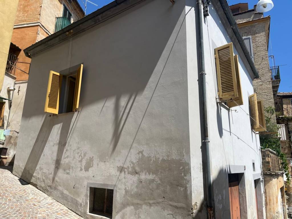 Casa indipendente a Chieti in Largo Moricorvo, 3 - Foto 2