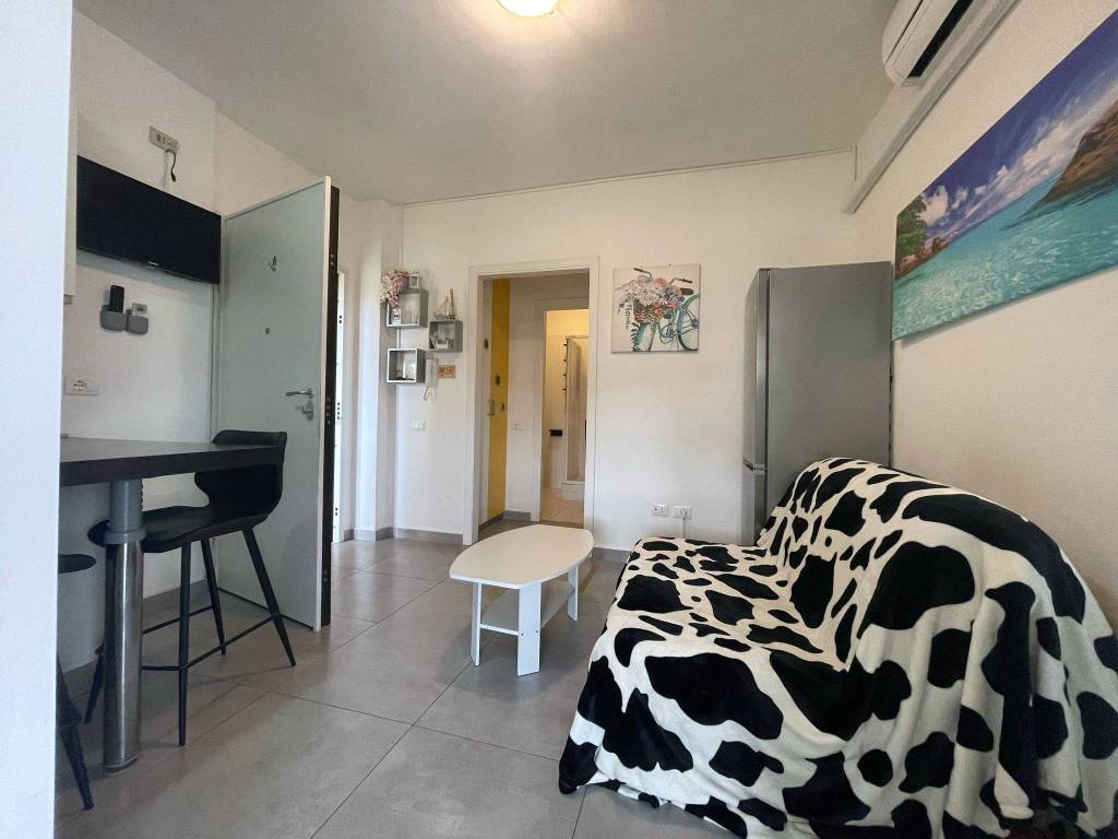 Appartamento a Follonica in Via dei Pini, 7 - Foto 2