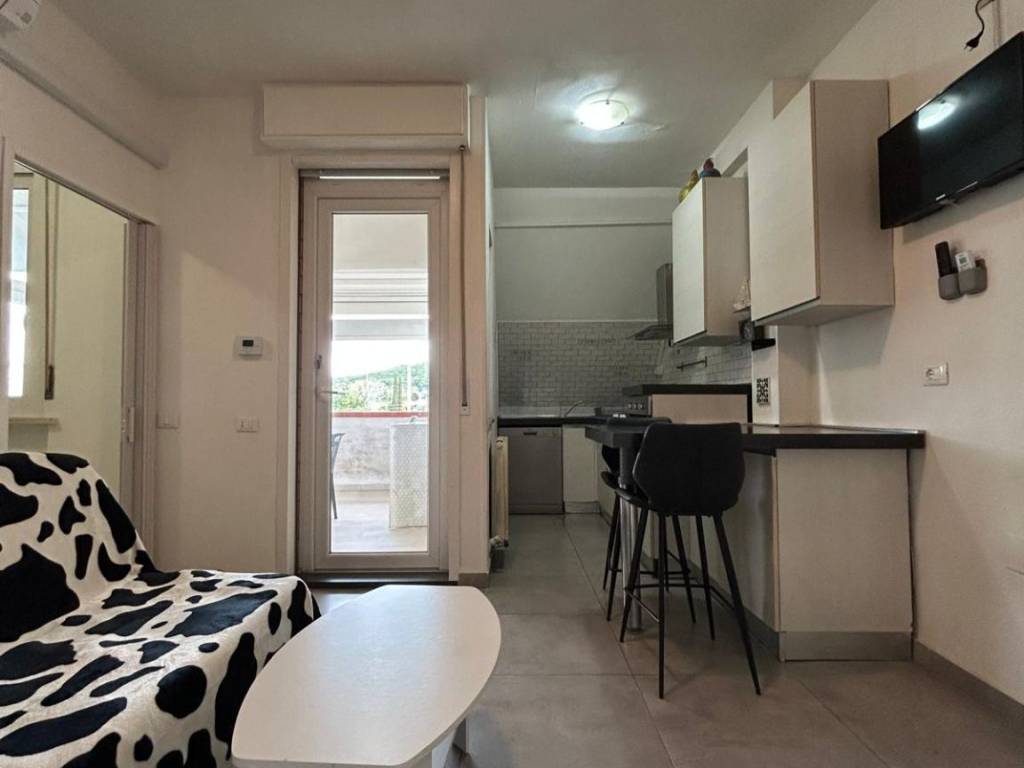 Appartamento a Follonica in Via dei Pini, 7 - Foto 3