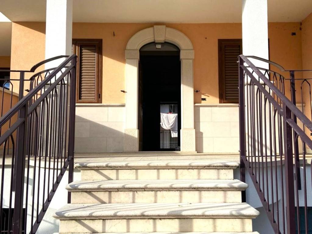 Villa a Novara in Via Tonale, 21 - Foto 3