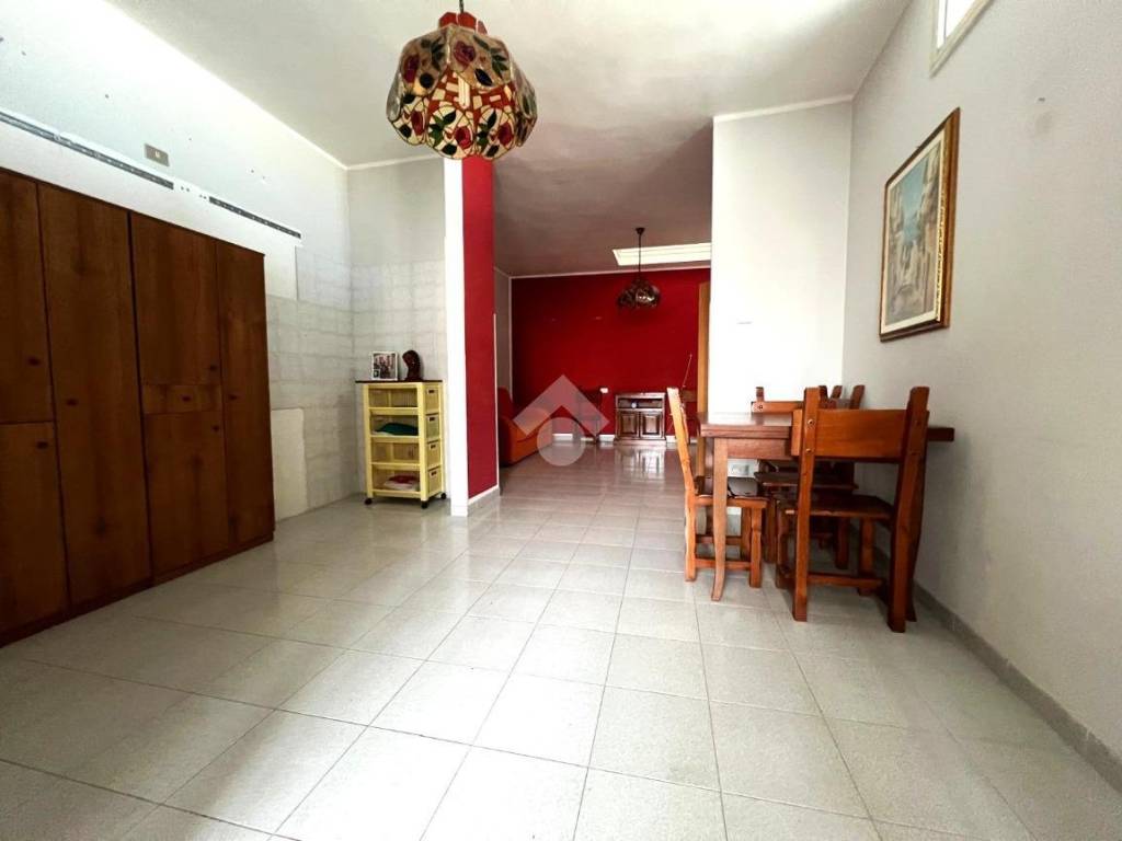 Appartamento a Mesagne in Via San Donaci, 53 - Foto 2