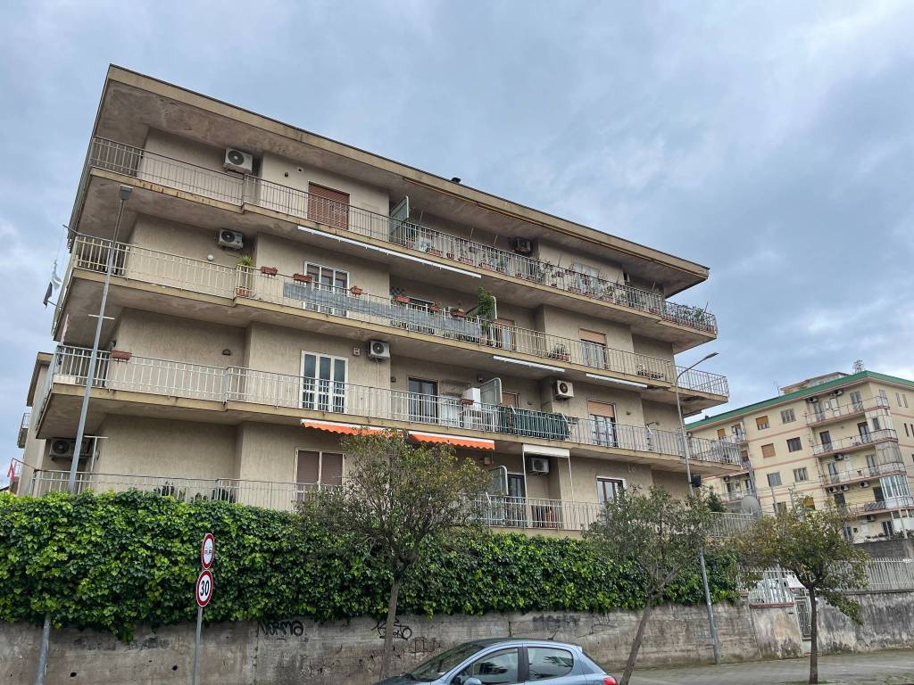 Appartamento a Salerno in Via Giovanni Plateario, 2 - Foto 3