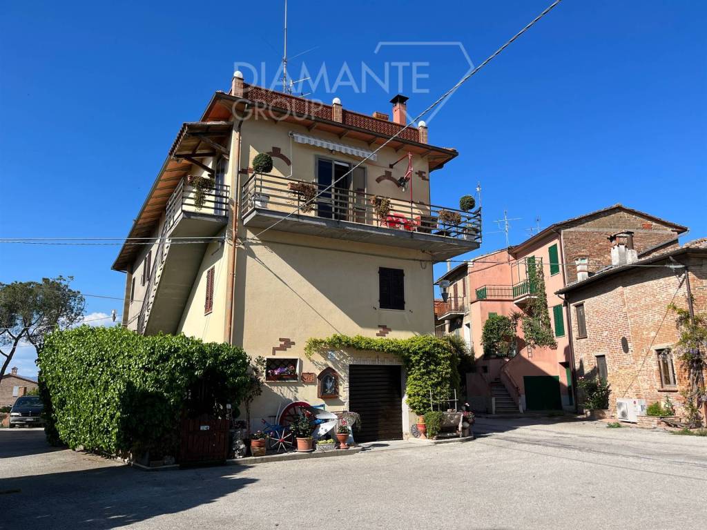 Casa indipendente a Castiglione del lago in Frattavecchi - Foto 2