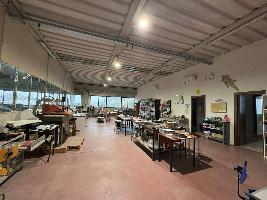 Immobile a Zumpano in Zona Industriale Menna, 110 - Foto 2