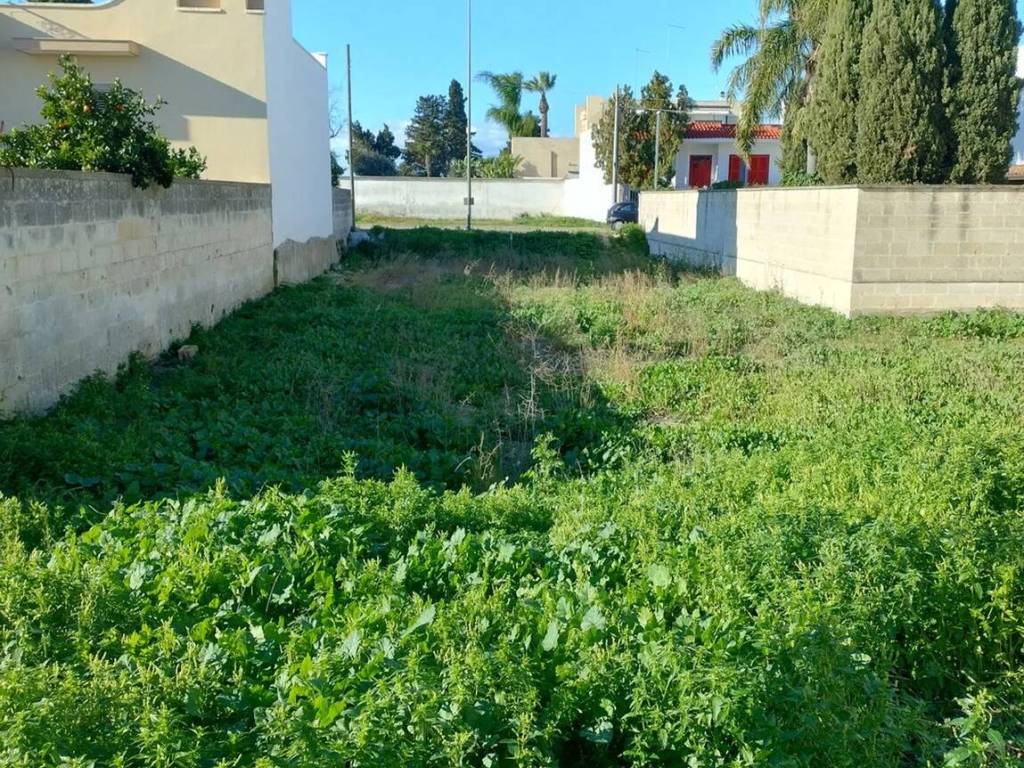 Terreno a Guagnano in Via San Benedetto Val Di Sambro S.N.C. - Foto 2