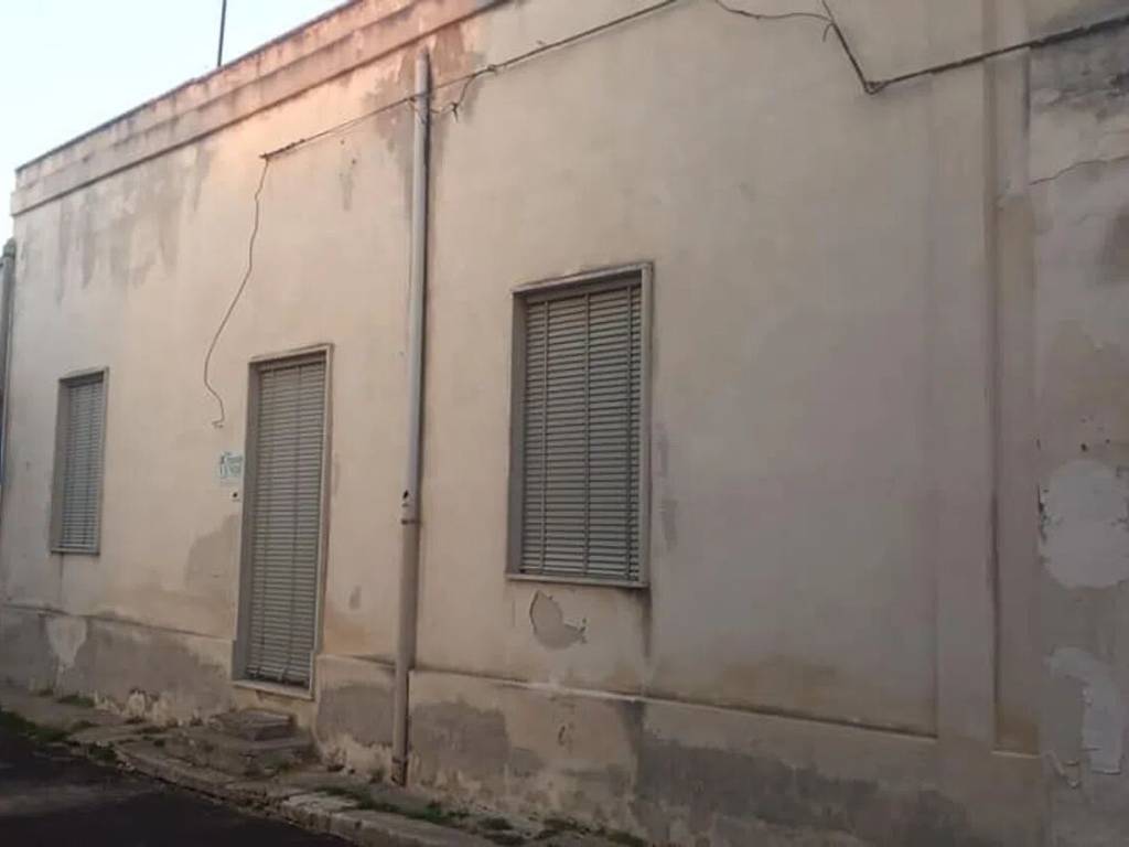 Villa a Salice salentino in Via Tito Livio, 17 - Foto 3