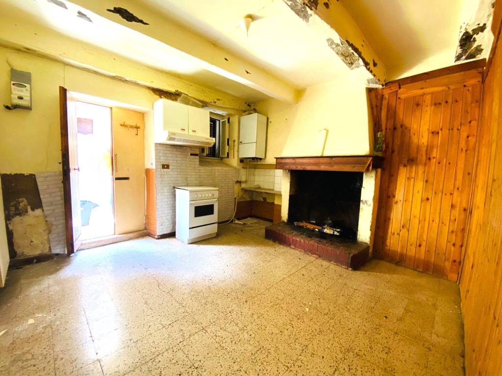 Appartamento a Frasso sabino in Piazza Sforza Cesarino - Foto 4