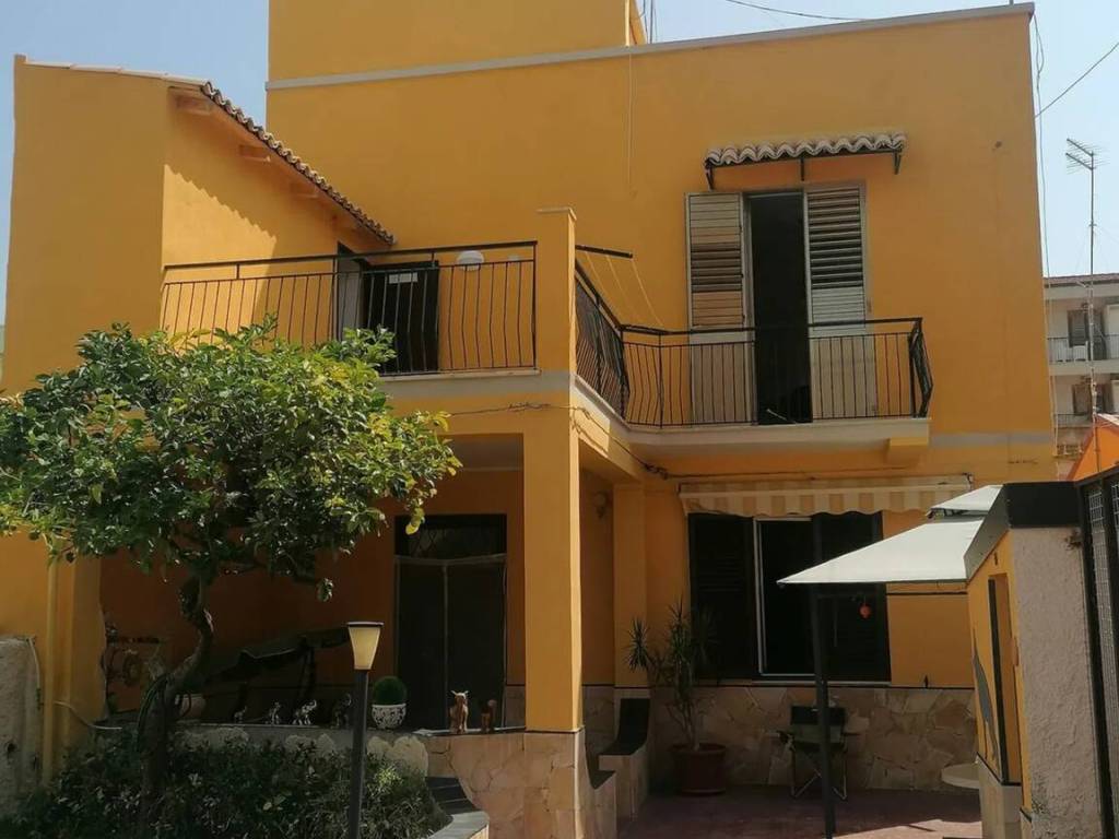 Villa a Siracusa in Via Grottasanta S.N.C. - Foto 4