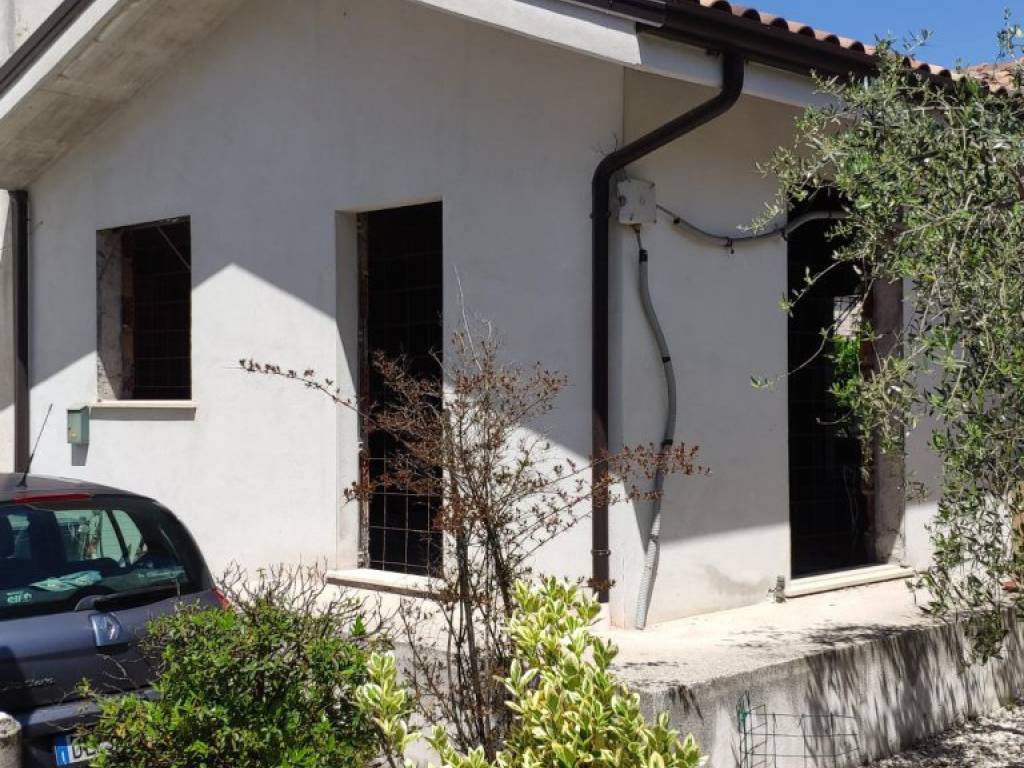 Rustico / casale a Sora in Via Attilio Roccatani - Foto 3