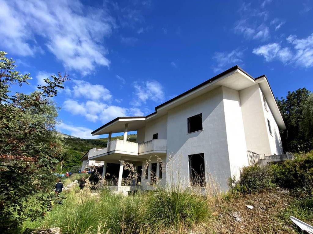 Villa a Fondi in Via dell'Angelo - Foto 2