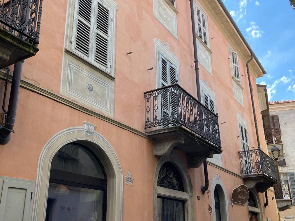 Villa a Cortemilia in Via Camillo Benso di Cavour, 21 - Foto 4