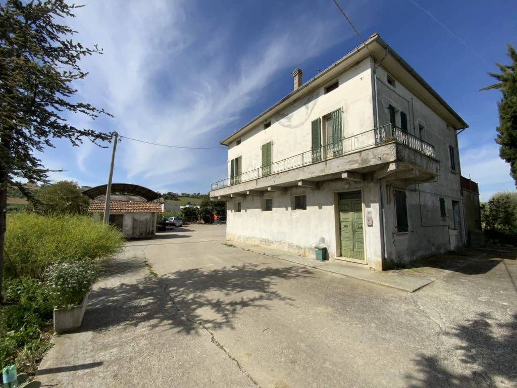 Casa indipendente a Sant'omero in Via Metella Nuova, 64 - Foto 4
