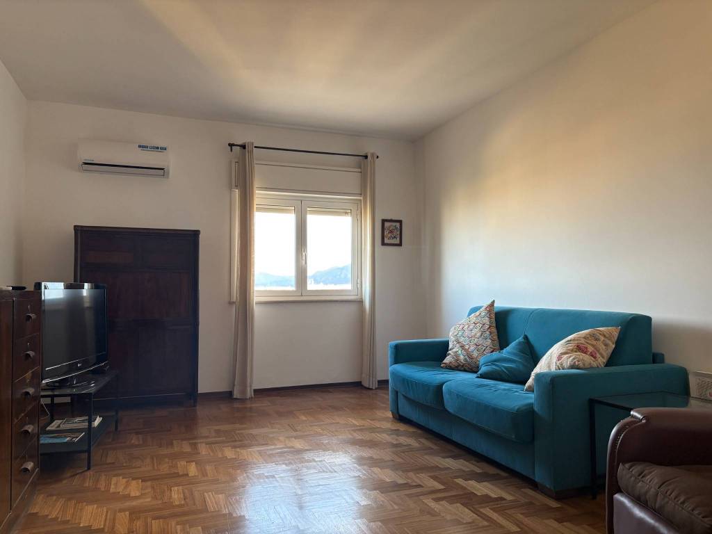 Appartamento a Palermo in Via Enrico Albanese, 7 - Foto 2