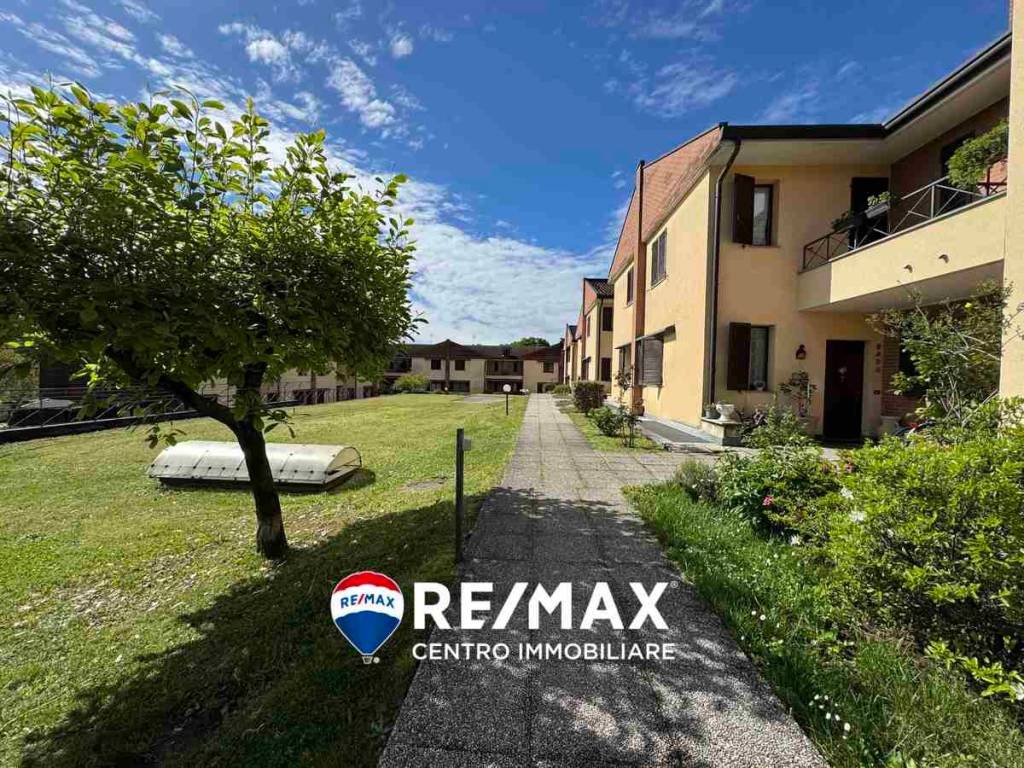 Villetta a schiera a Cantello in Via Antonio Turconi - Foto 2