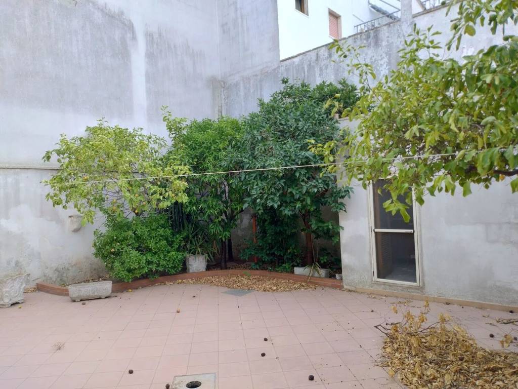 Appartamento a Guagnano in Via De Giosa, 25 - Foto 4