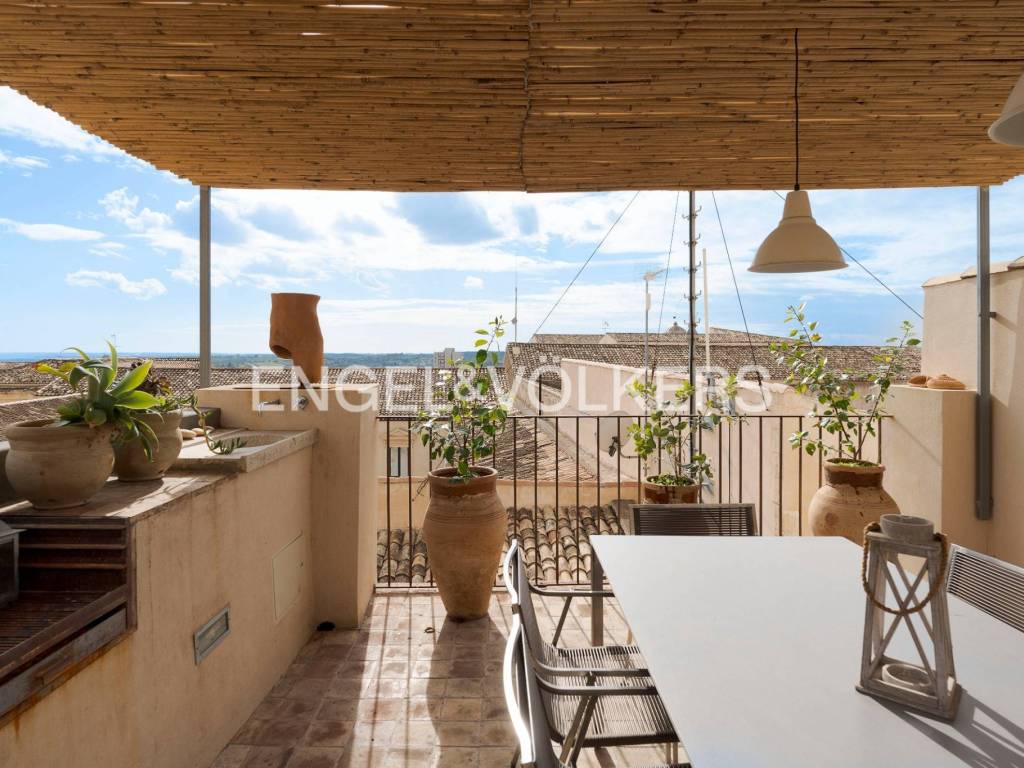 Casa indipendente a Noto in Vico Nicolò Longo - Foto 2