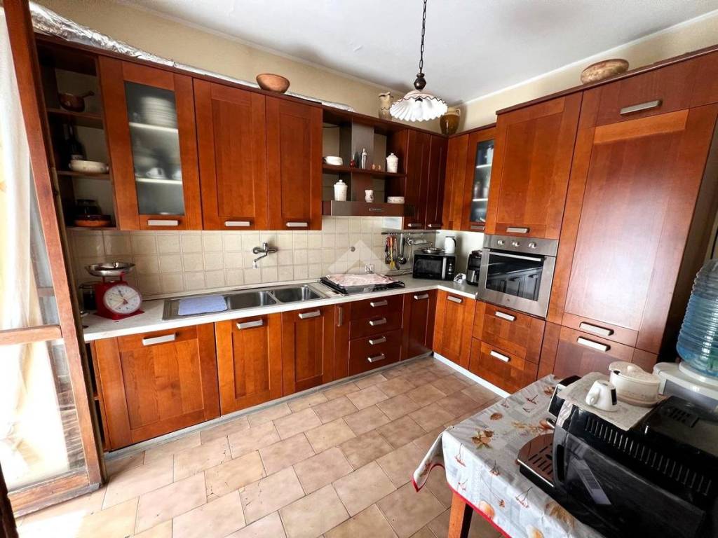 Appartamento a Altamura in Via Gondar - Foto 2