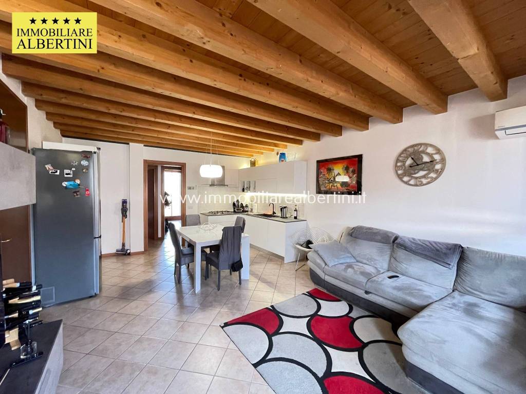 Appartamento a Villafranca di verona in Via Tione - Foto 2