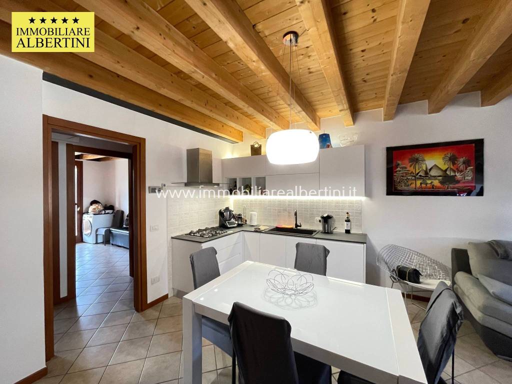 Appartamento a Villafranca di verona in Via Tione - Foto 4