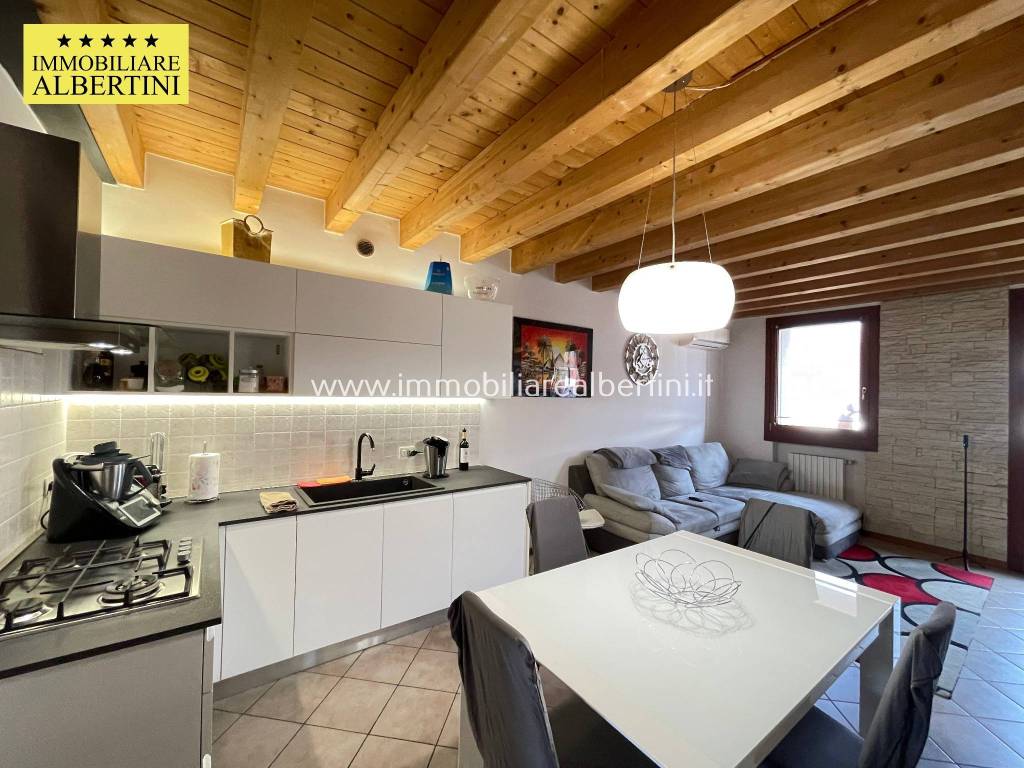 Appartamento a Villafranca di verona in Via Tione - Foto 5
