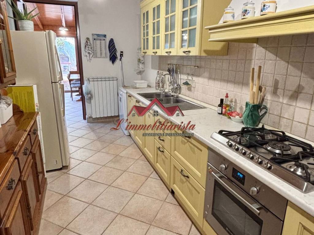 Casa indipendente a Casamassima in Viale della Libertà - Foto 5