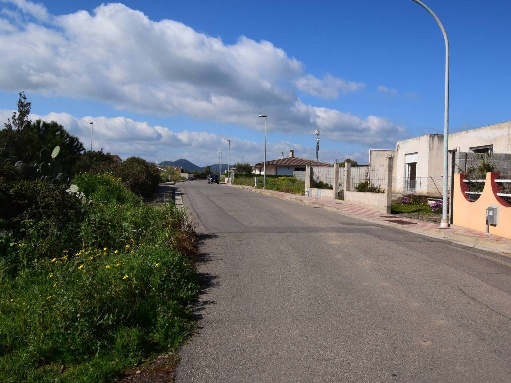 Terreno a Decimoputzu in Via Gaetano Donizetti - Foto 5