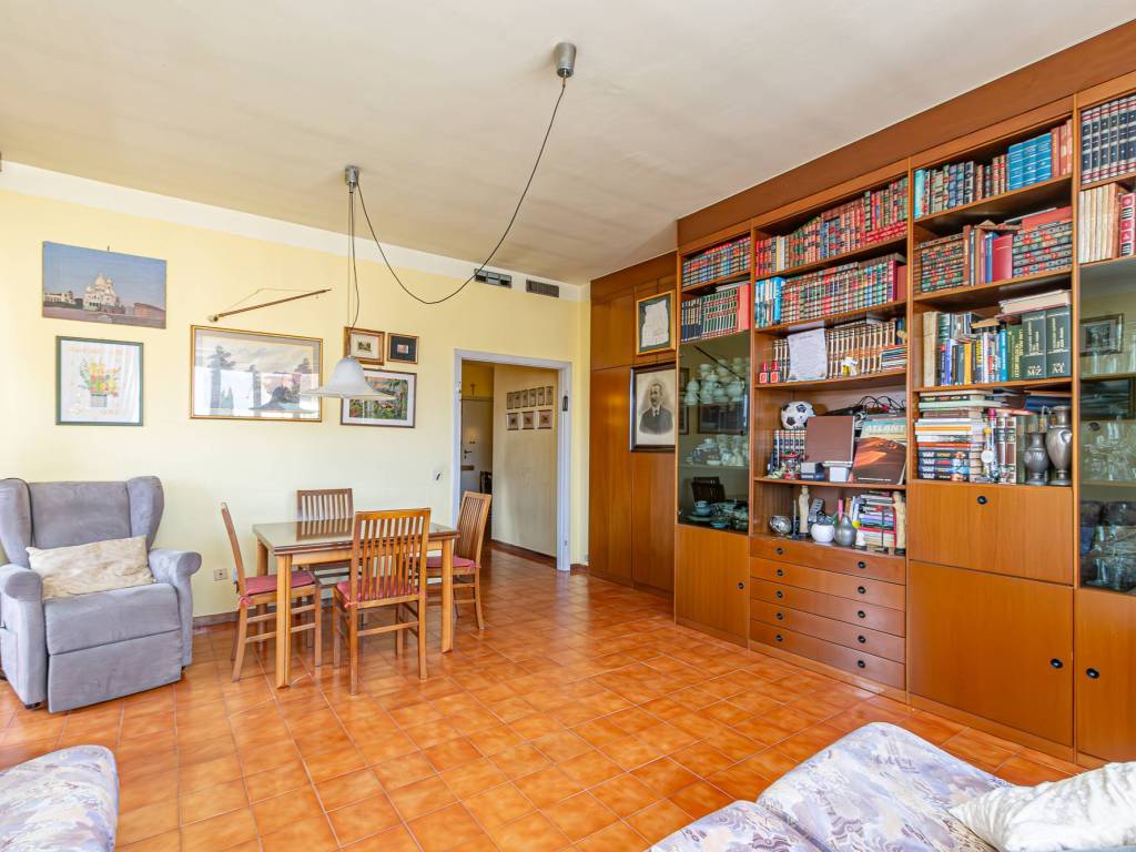 Appartamento a Pontedera in Via Firenze - Foto 2