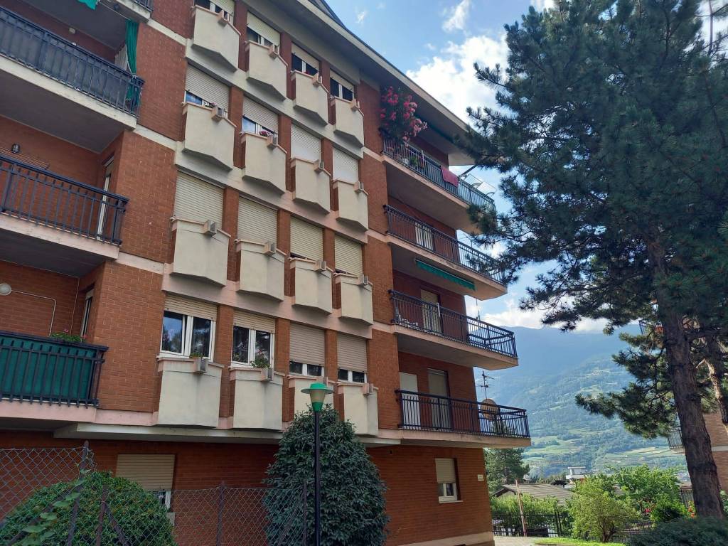 Appartamento a Aosta in Regione Chabloz - Foto 2