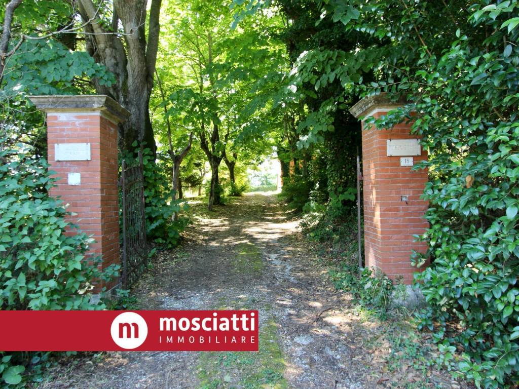 Villa a Matelica in Via Sainale, 18 - Foto 2