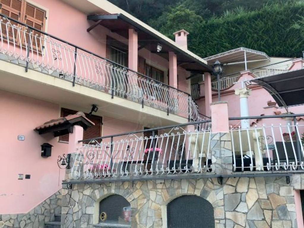 Villa a Ventimiglia in Via Gallardi, 122 - Foto 2