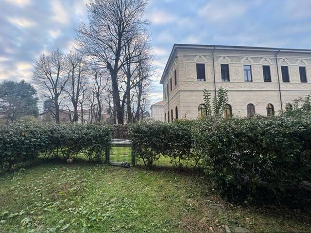 Appartamento a Gallarate in Via Antonio Fogazzaro, 2 - Foto 5