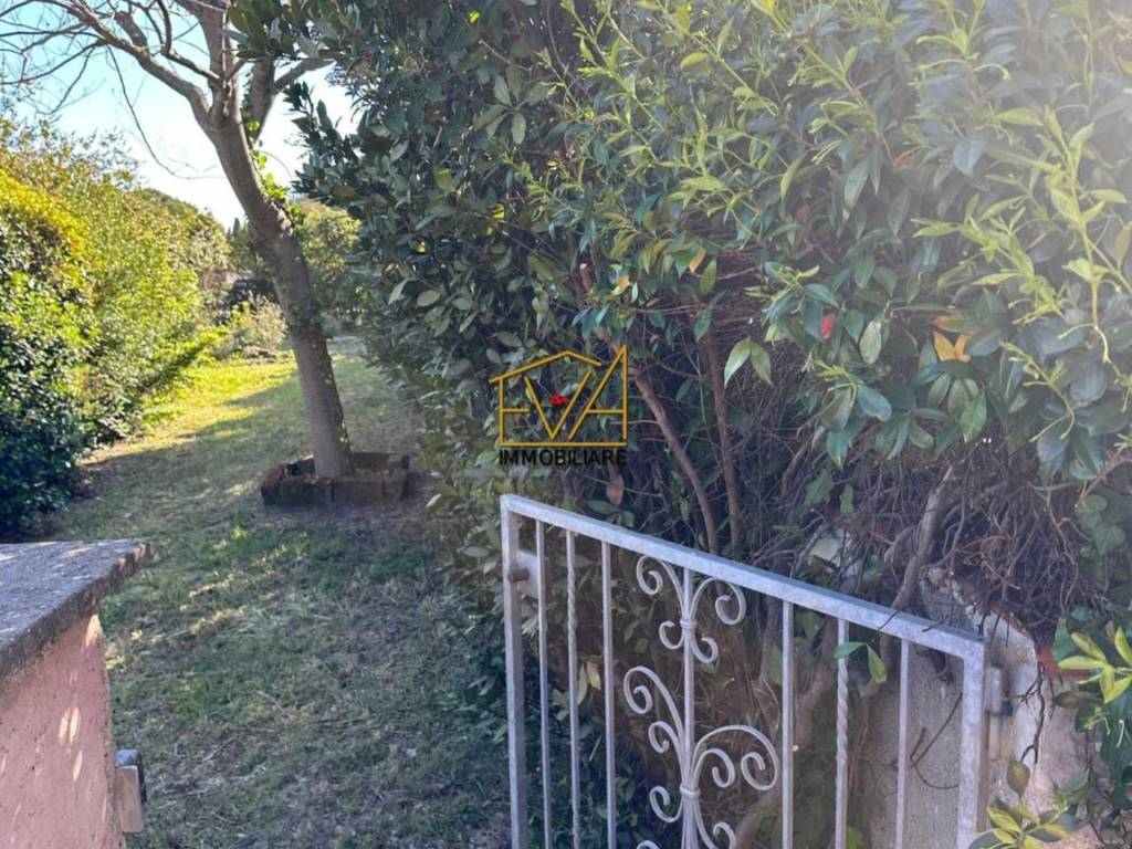 Villa a Rosignano marittimo in Via Basento, 2 - Foto 2