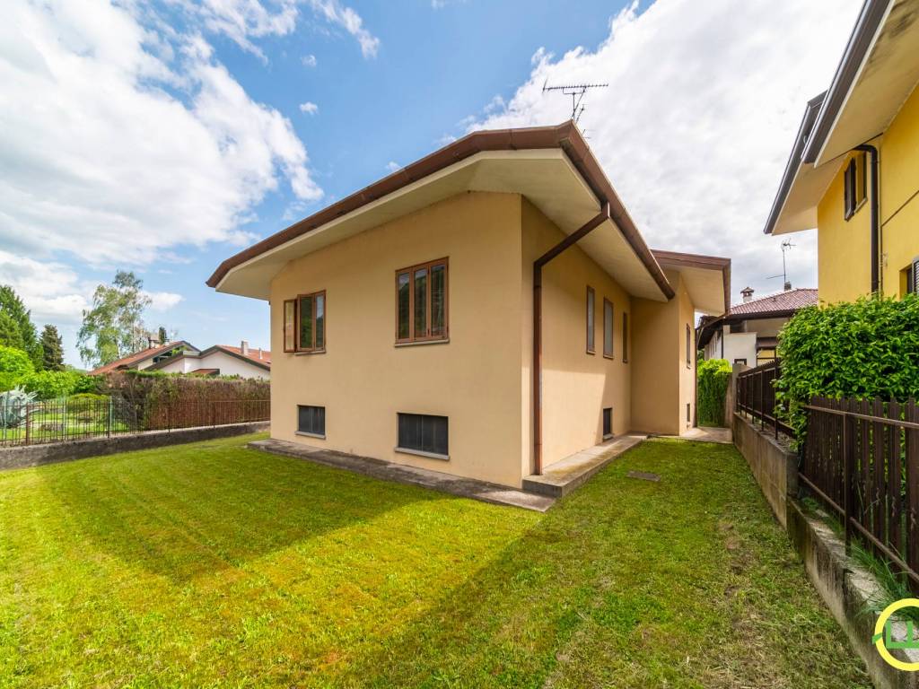 Villa a Artegna in Via Palmanova, 2 - Foto 3