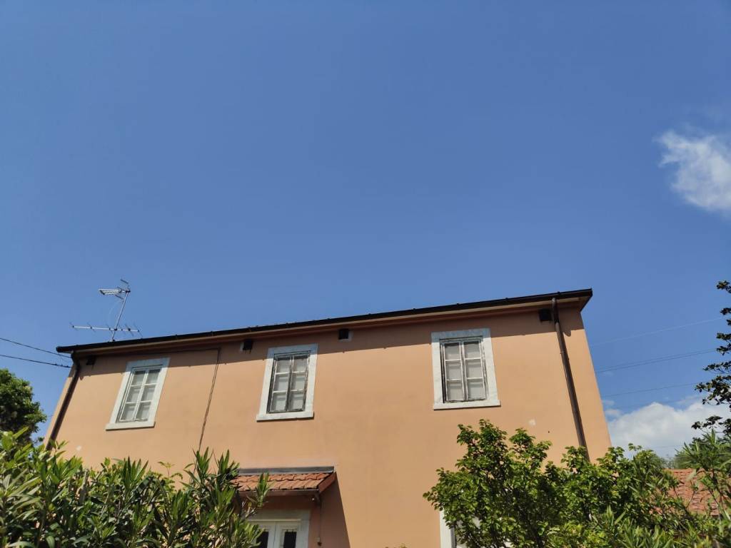 Villa a Castelnuovo magra in Via degli Ulivi - Foto 3