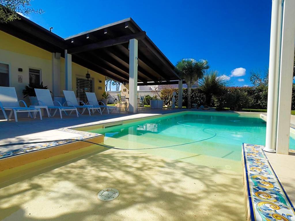 Villa a Rutigliano in Strada Provinciale Mola di Bari-Rutigliano - Foto 2