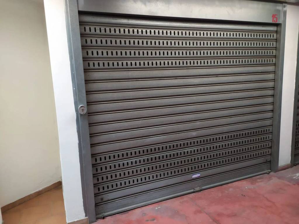 Box / garage a Salerno in Via Luigi Liguori, 57 - Foto 3