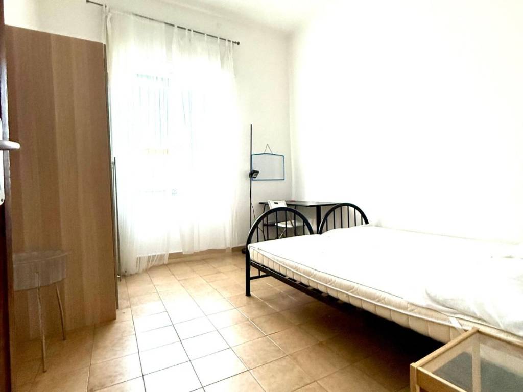 Appartamento a Livorno in Via Montebello, 15 - Foto 2