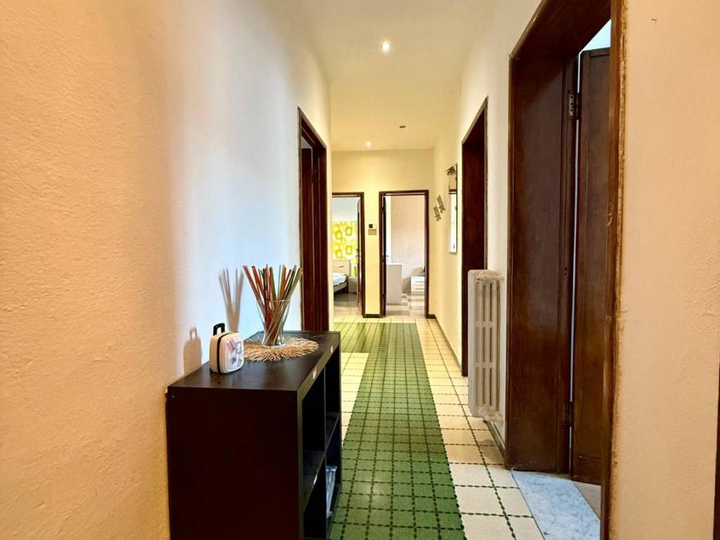 Appartamento a Livorno in Via Montebello, 15 - Foto 3