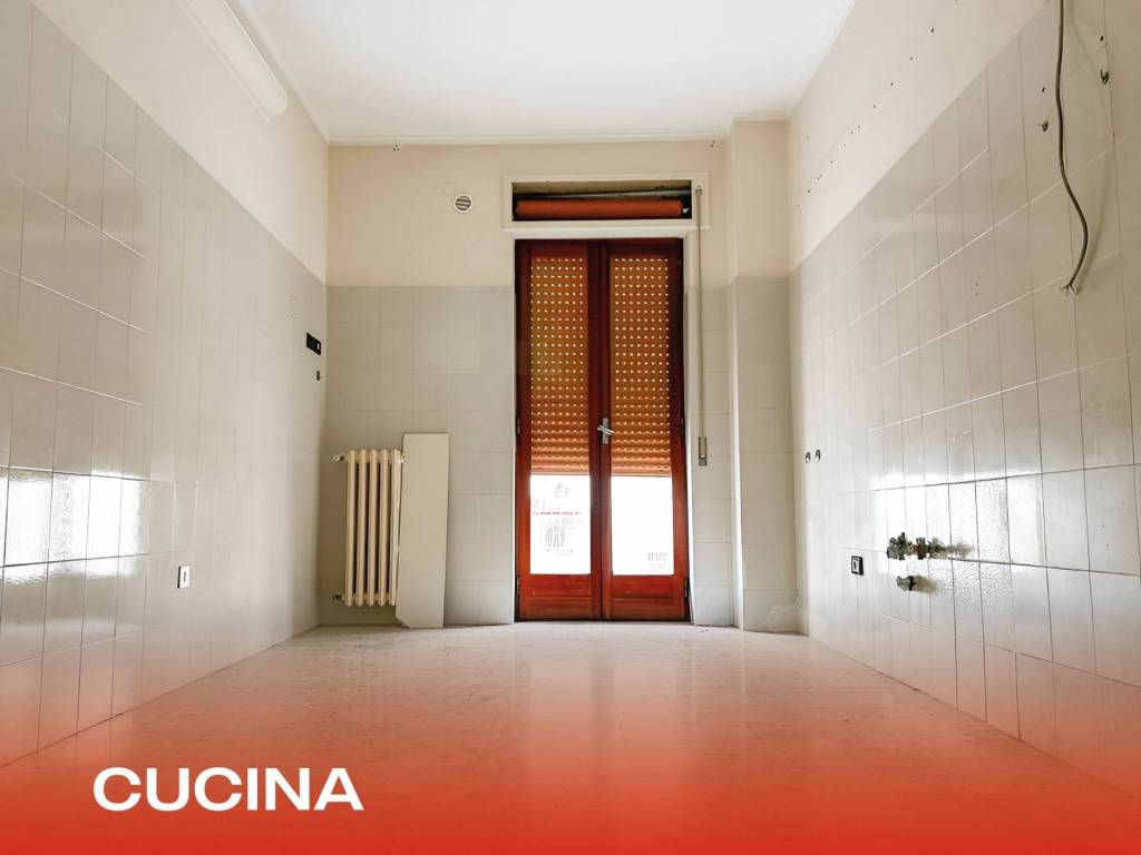 Appartamento a Manfredonia in Via Ugo Foscolo - Foto 2