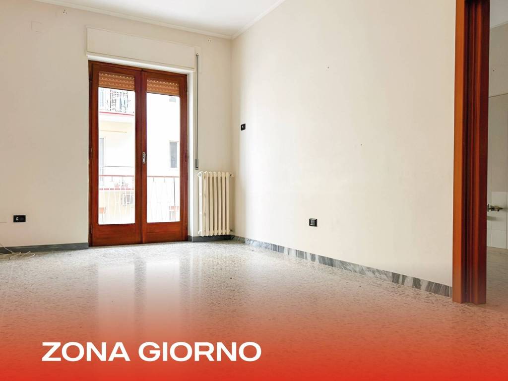 Appartamento a Manfredonia in Via Ugo Foscolo - Foto 3