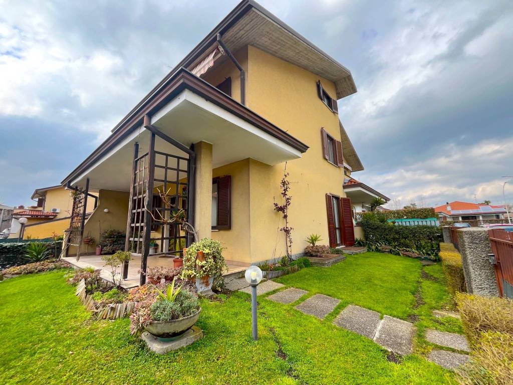 Villa a Zelo buon persico in Via Bernocchi, 11 - Foto 2