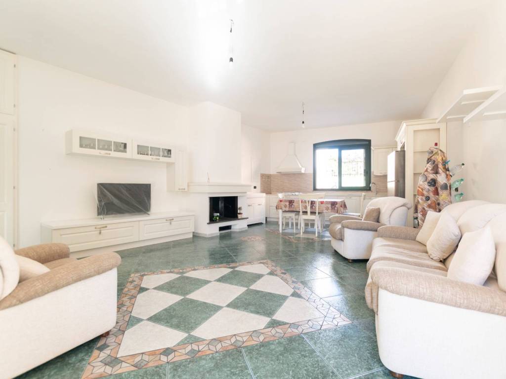 Casa indipendente a Uta in Via Santa Giusta - Foto 4