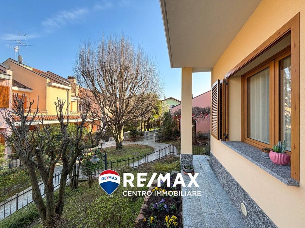 Villa a Arcisate in Via Maestri Scalpellini - Foto 3