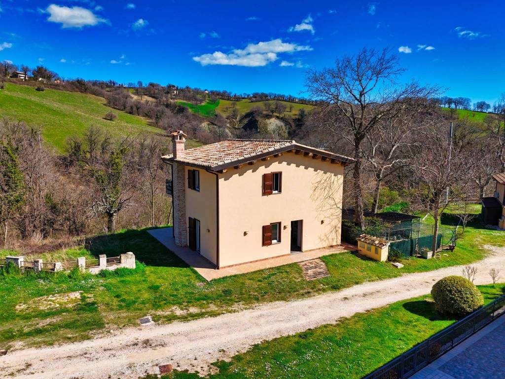 Villa a Sarnano in Contrada Vecciola, 119 - Foto 4